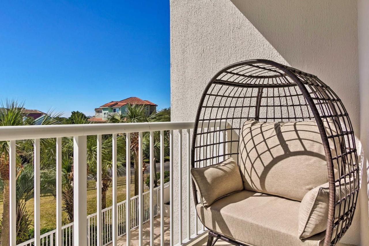 Snowbirds Retreat Walkable Destin Condo With View! Exterior photo